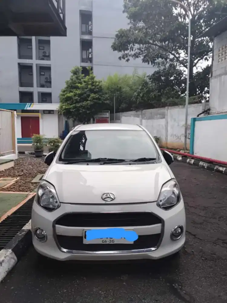 Daihatsu Ayla X 1.0 km rendah