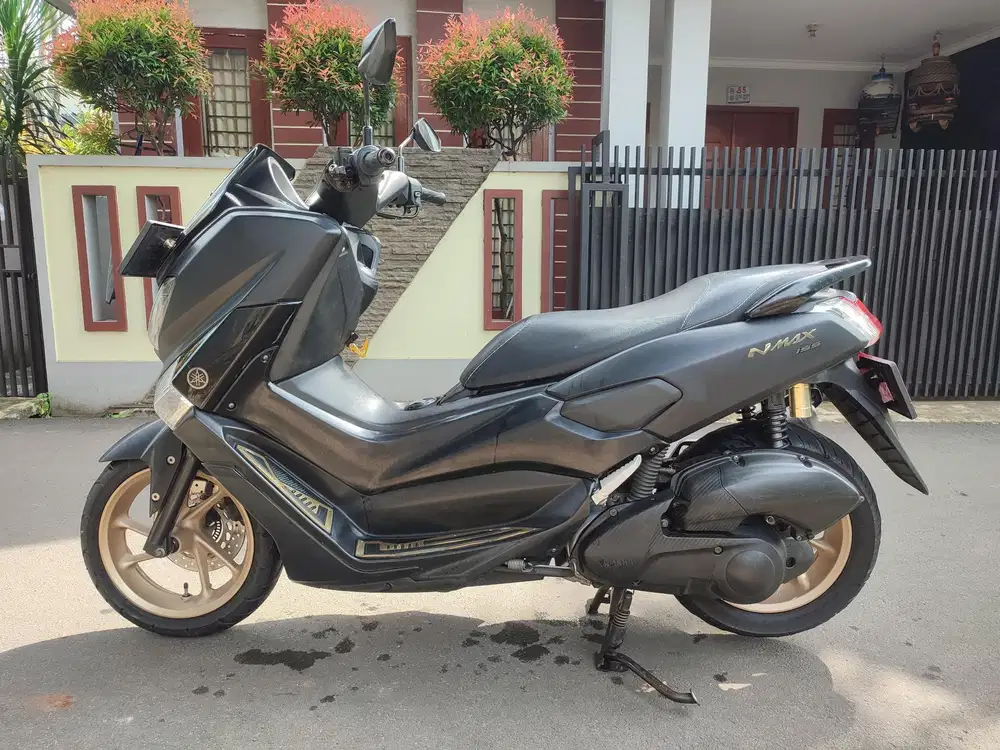 JUAL NMAX OLD TAHUN 2019 PAJAK HIDUP