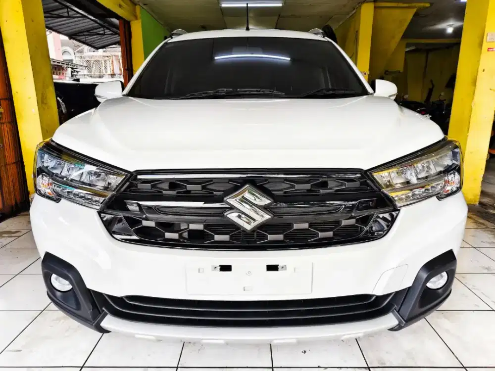 SUZUKI XL7 1.5 BETA HYBRID AT 2025 MATIC LIKE NEW NIK 2024