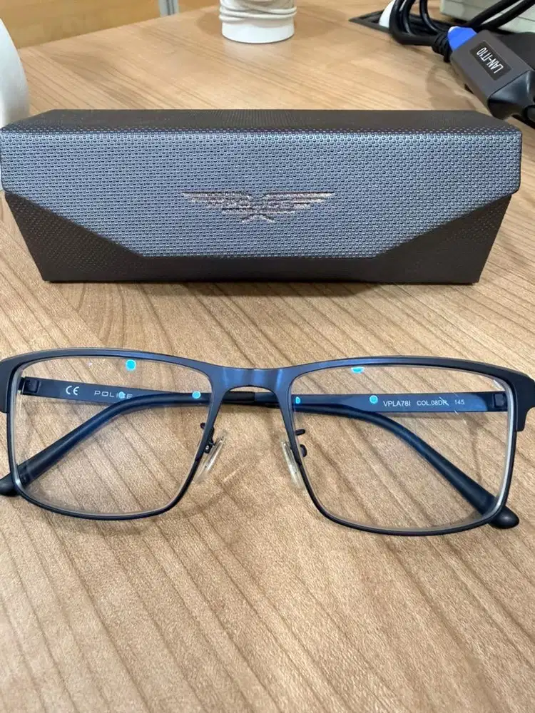 KACAMATA POLICE LIKE NEW