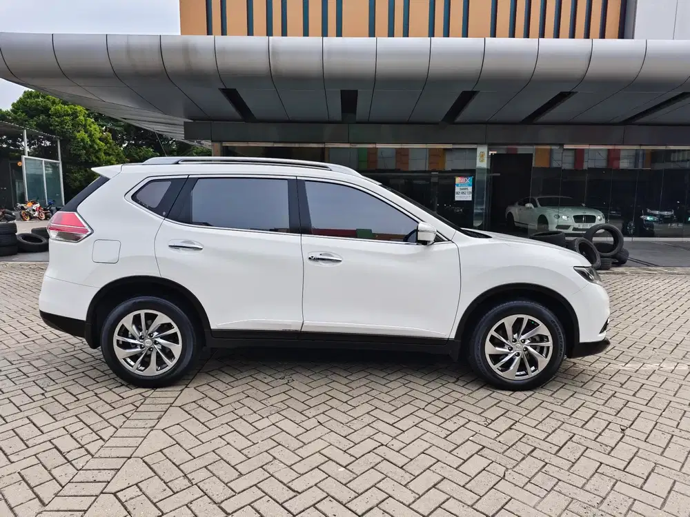 Nissan X-Trail 2015 Bensin