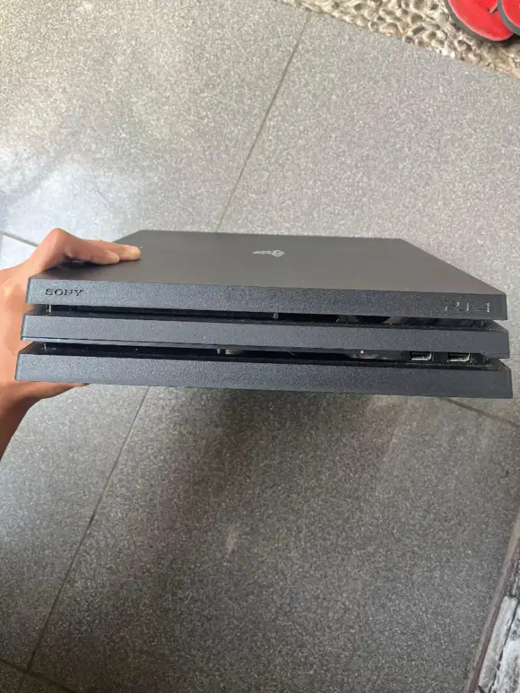 PS4 PRO OFW BONUS DISC GAMES