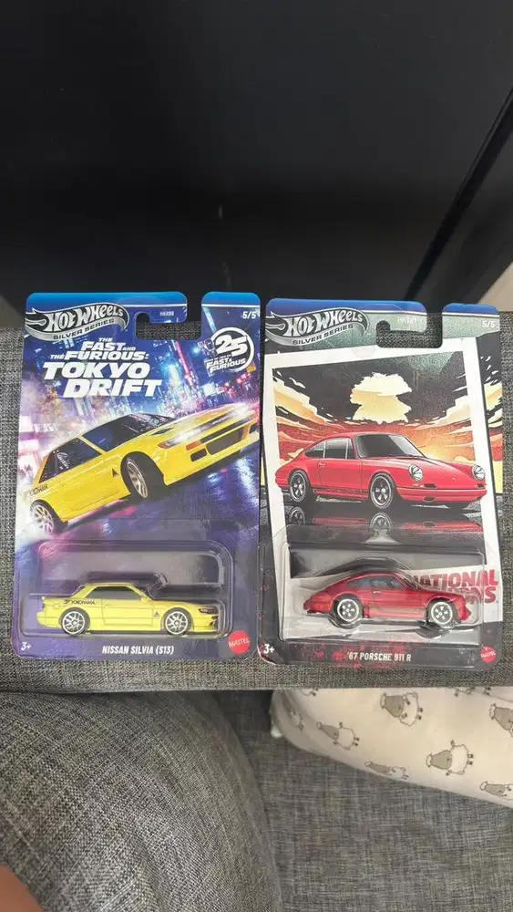 Jual hotwheels nissan porsche