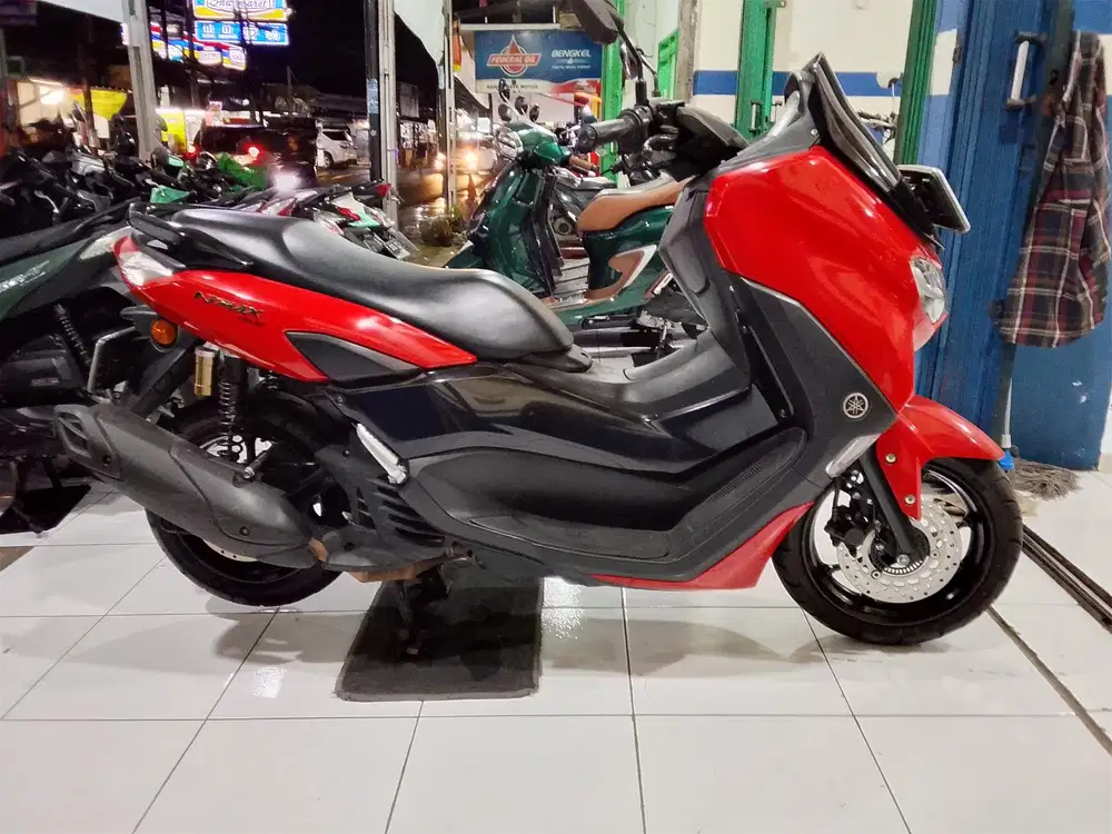 Jual cepat yamaha nmax new conected kayles 2023 orsinil siap pakai