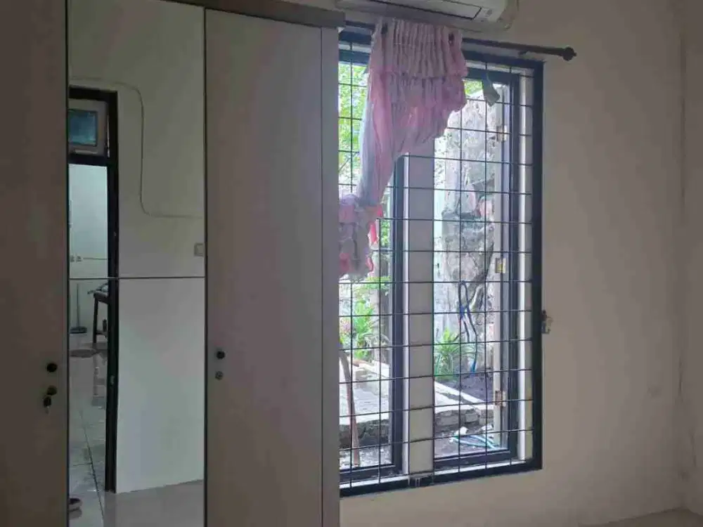 Rumah Siap Huni Daerah Dukuh Pakis Selangkah HR Muhammad Surabaya Barat