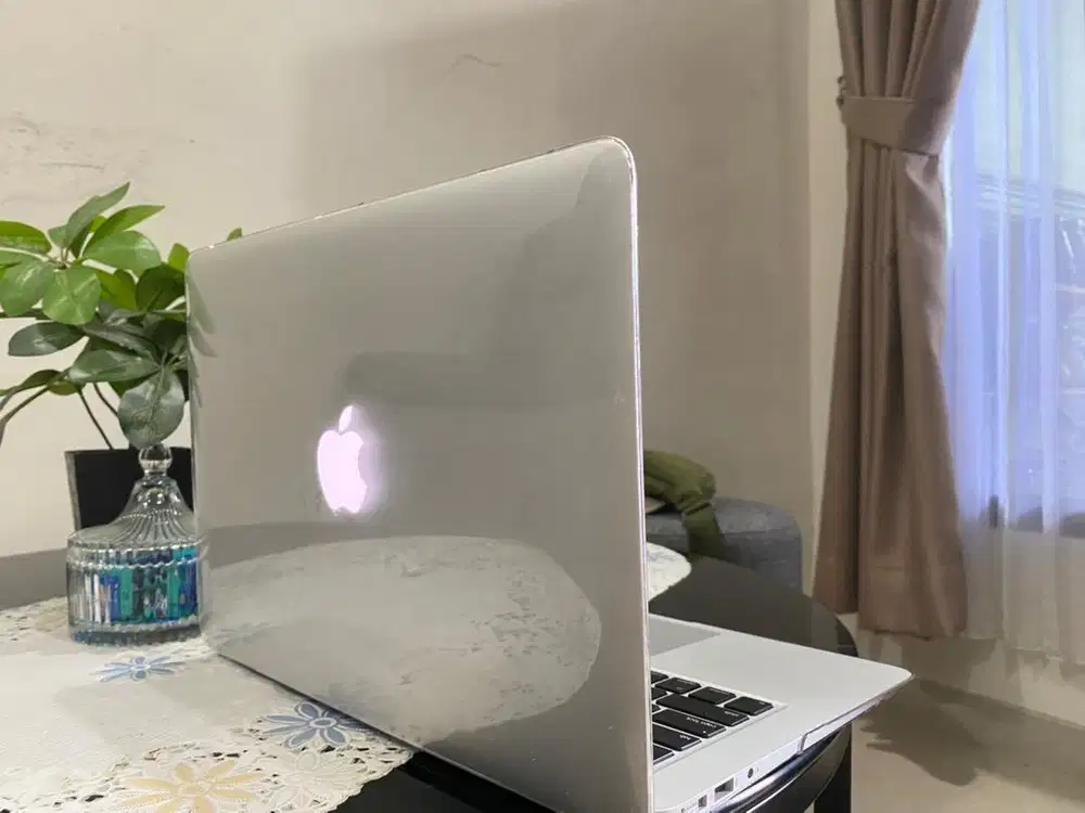 Macbook Air 2017 8/128 GB Mulus tanpa Dent