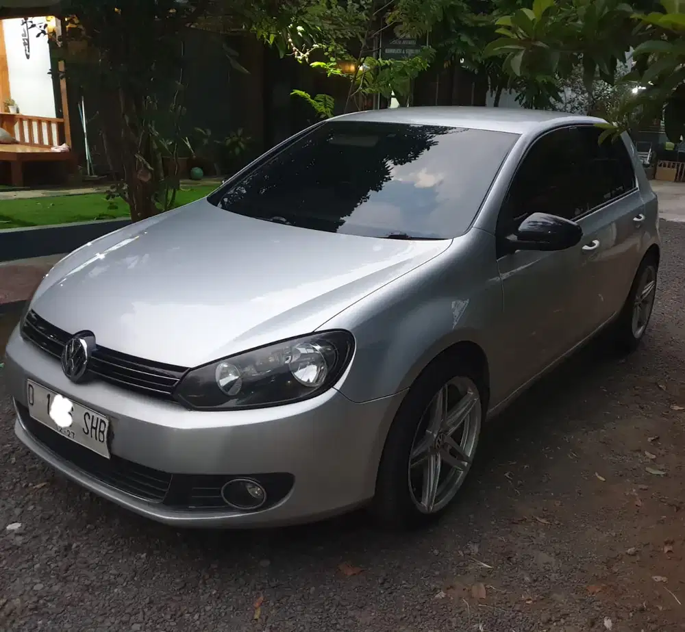 Volkswagen Golf 2012 Bensin