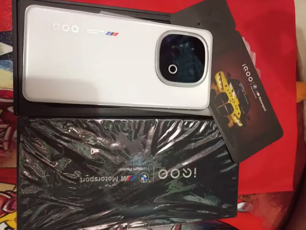 Iqoo 13 12/256 fullset mulus no minus bisa TT/BT