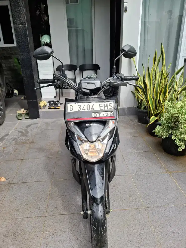 Dijual Honda Beat Street Matte Black 2018
