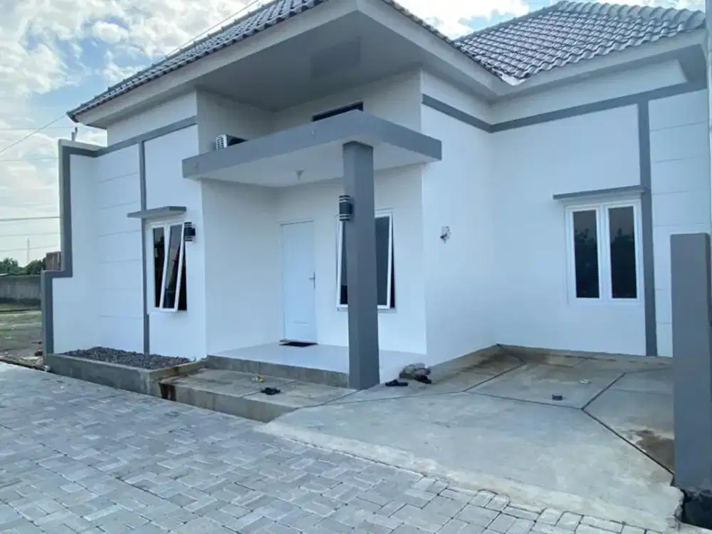 Dijual rumah dan KAveling Tanah di Solo Raya lokasi strategis Harga bisa nego Bisa KPR Bank