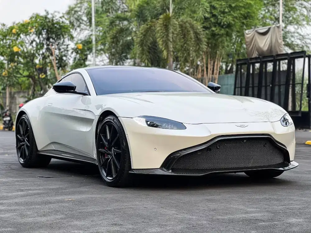 Aston Martin Vantage 2019
