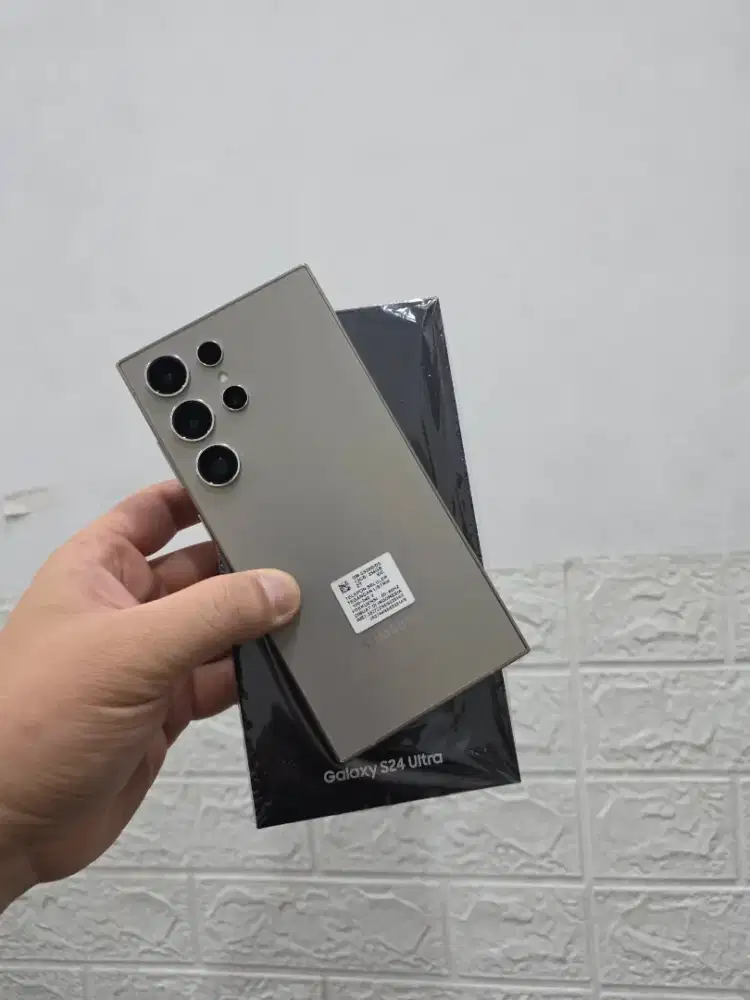 Samsung S24 Ultra 256Gb - Garansi resmi 11 bulan #Relax