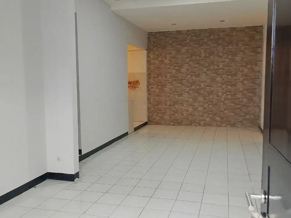 Rumah Open Space Siap Huni Area Buah Batu dkt Lodaya