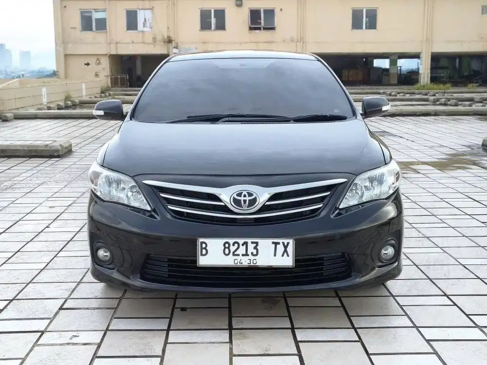 Corolla Altis 1.8 G 2011 AT Hitam Metalik , good condition !