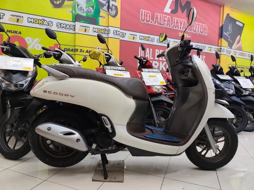 Honda Scoopy prestige tahun 2023
