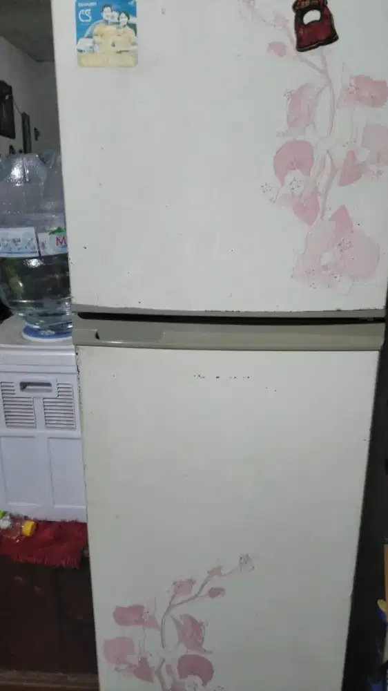 Kulkas Sharp 2 pintu