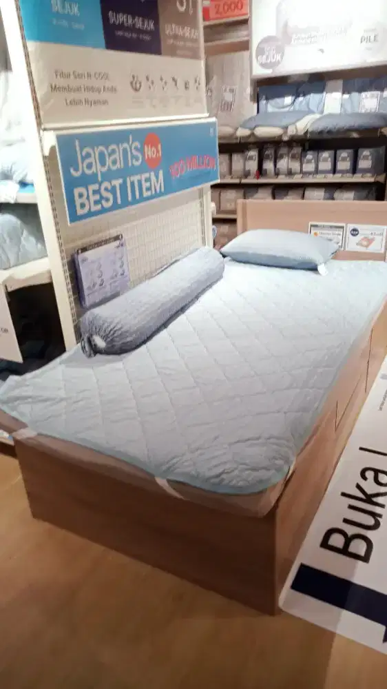 DIPAN TEMPAT TIDUR MDFF NITORI JAPAN