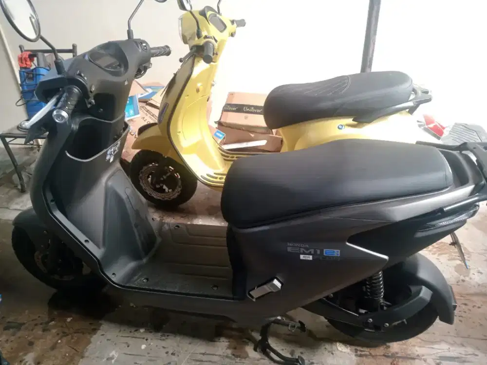 Jual honda em1 e plus thn 2024