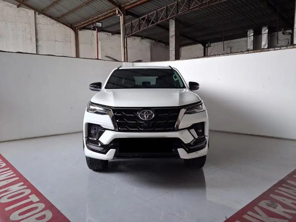 2022 Fortuner GR 2.8 At km 32 rb