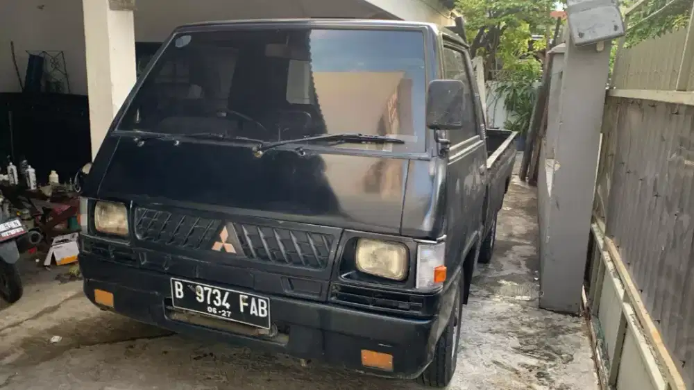 Mitsubishi L300 diesel pick up power steering 2011 bagus siap kerja