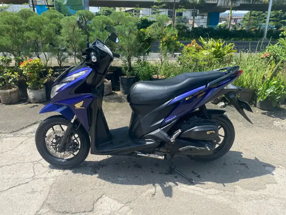 Vario KZR 2014 Biru