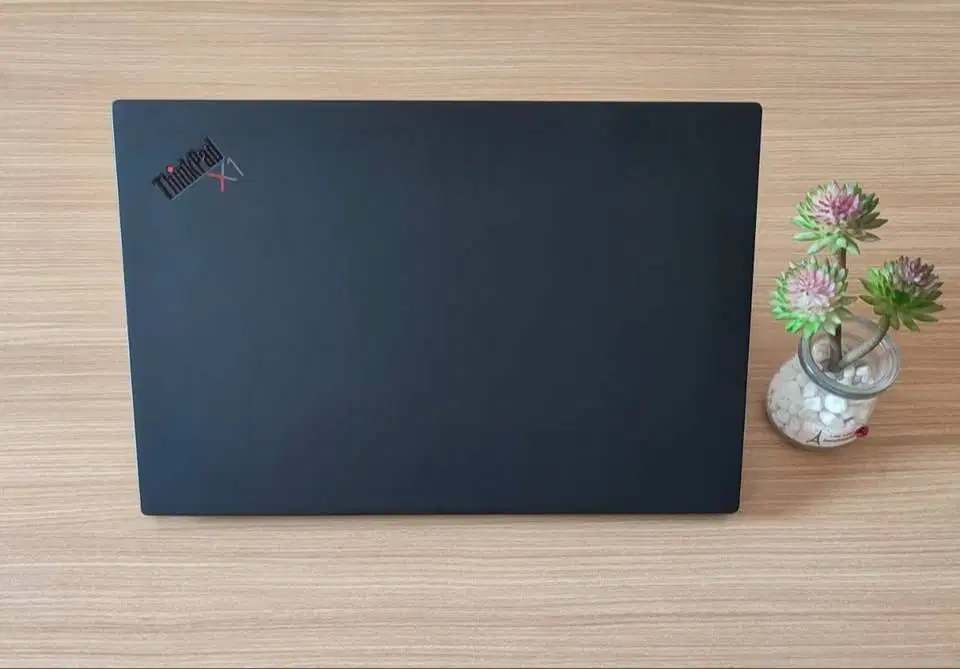Laptop Lenovo Thinkpad X1 Carbon Core i7 Gen 10, Ram 16GB SSD 512GB