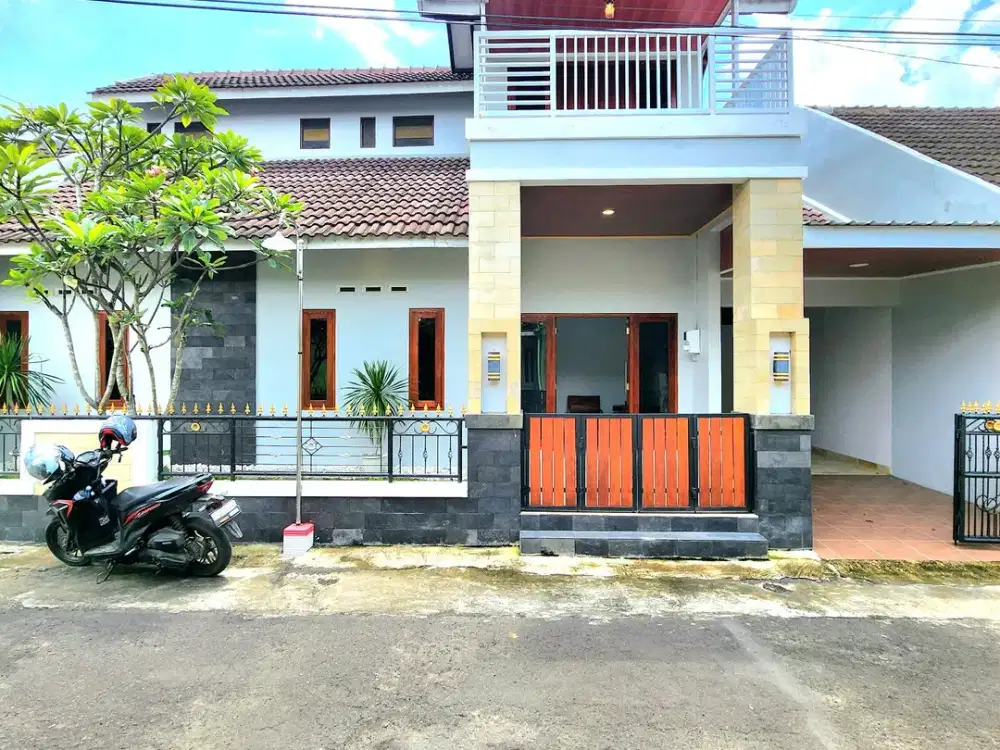 Rumah 2 Lantai Murah Dalam Perumahan Dekat Exit Tol Kalasan