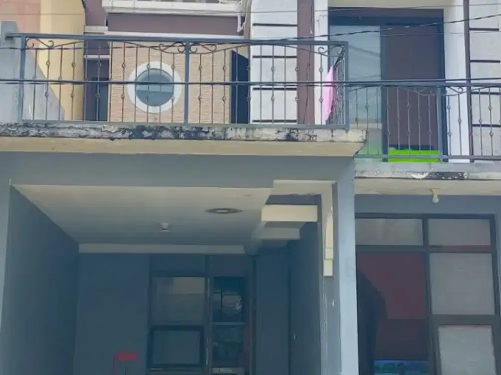 Dijual Rumah 3 Lantai Full Furnish di D’Marco Diamond Depok