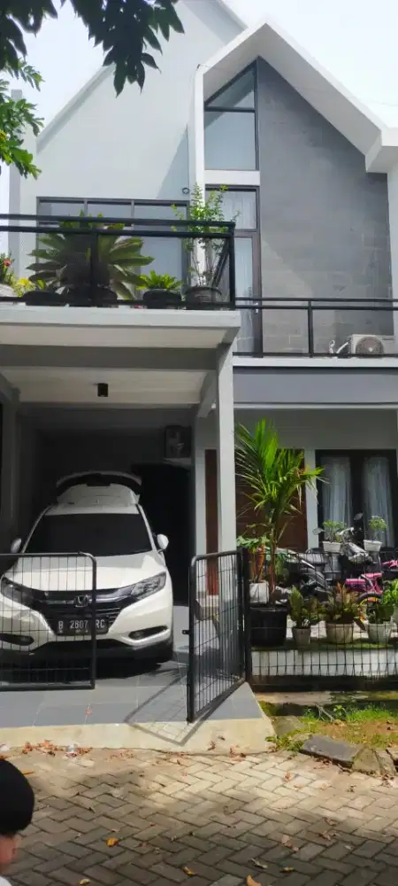 RUMAH 2 LANTAI di KEMANG PRATAMA 3 BEKASI