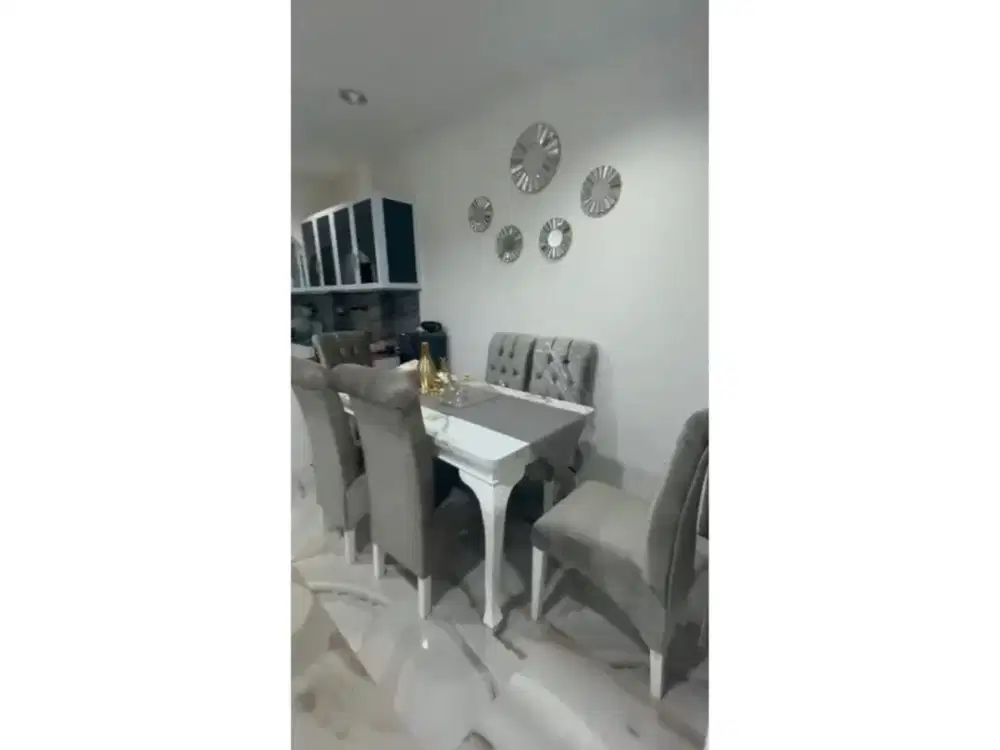 DISEWA RUMAH TAHUNAN MEWAH FURNISH SIAP HUNI HARGA NEGO SENTUL CITY SSR937