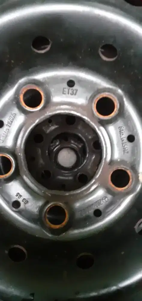 Veleg kaleng R15 ori part number ex Mercedes Benz W202