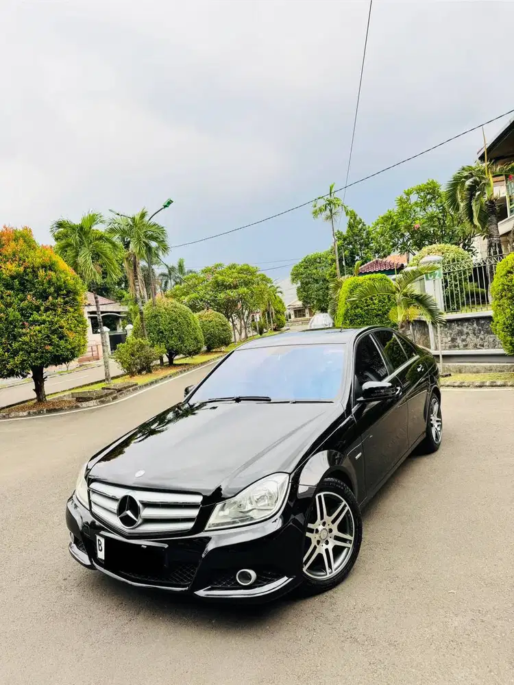 Mercedes Benz C180 Avantgarde Rare Siap Pakai