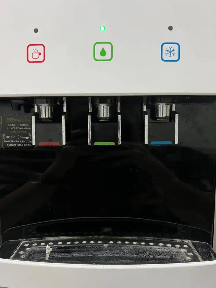 Dispenser Polytron PWC 777 Galon bawah Lokasi Bandung