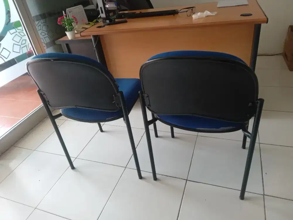 2 Kursi Tamu Indachi