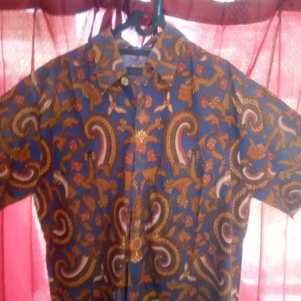 Baju batik pria ( Danar Hadi)