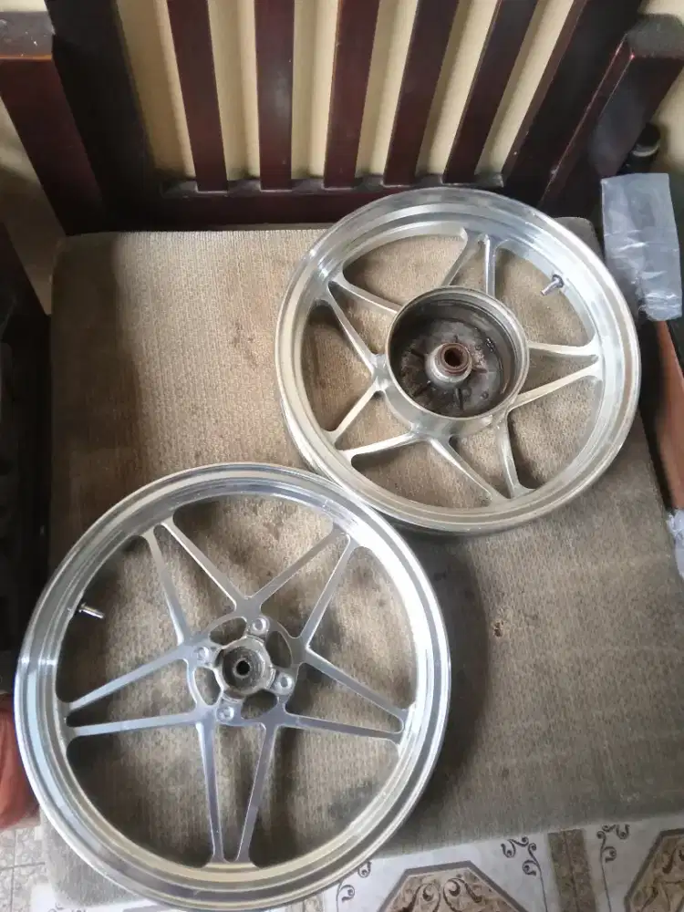 pelek racing vnd motif bintang gen2