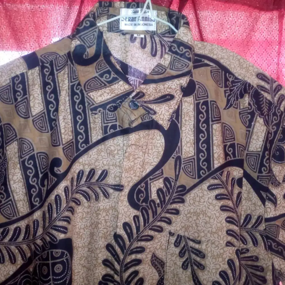 Baju batik pria, ukuran M