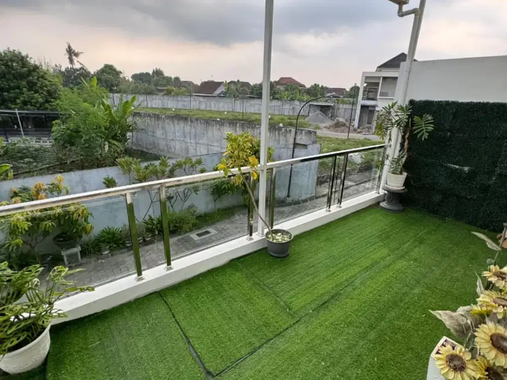 Rumah Mewah 3 KT di Bantul - Keamanan 24 Jam, Kolam Renang!!