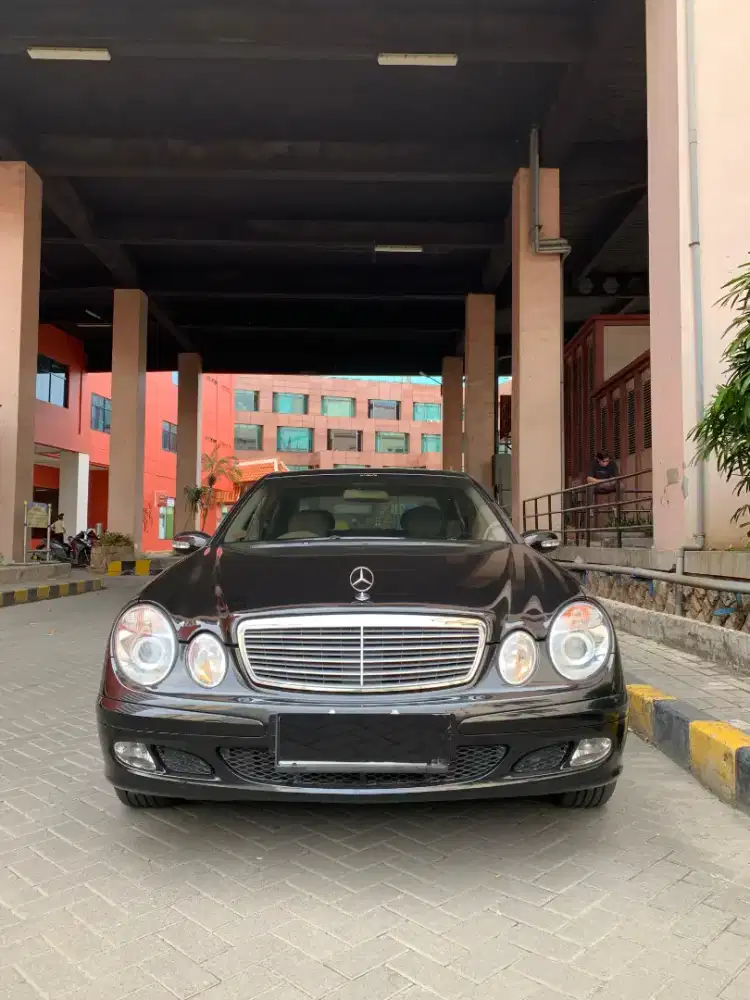 Mercy E200 Classic 2003 Km 40rb MURAH MURAH