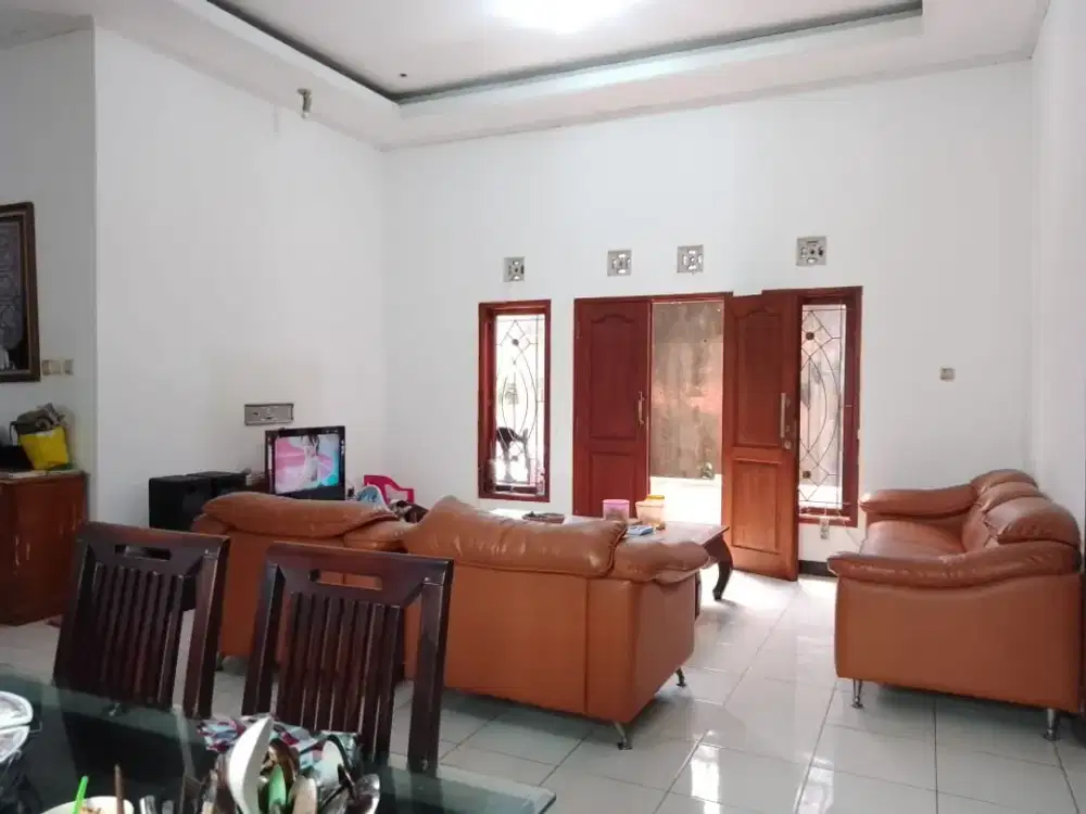 Rumah Murah Hitung Tanah Terawat Strategis di Antapani Kota Bandung