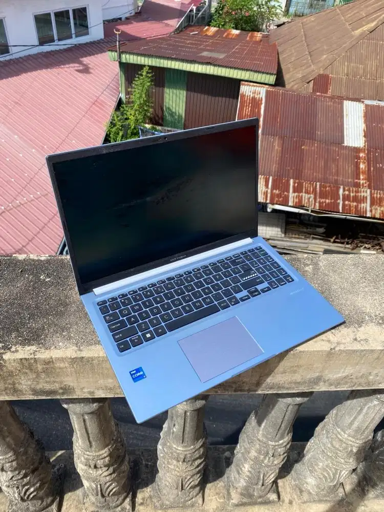 Laptop Asus VivoBook A1502ZA Core i7-1255 Ram 8/512 GB Mulus