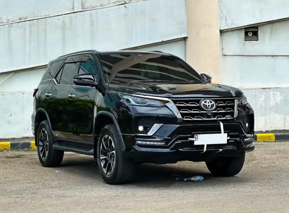 Dp 28 Fortuner 2.8 GR Sport 2022 Diesel New Toyota VRZ matic 4x2 bs TT