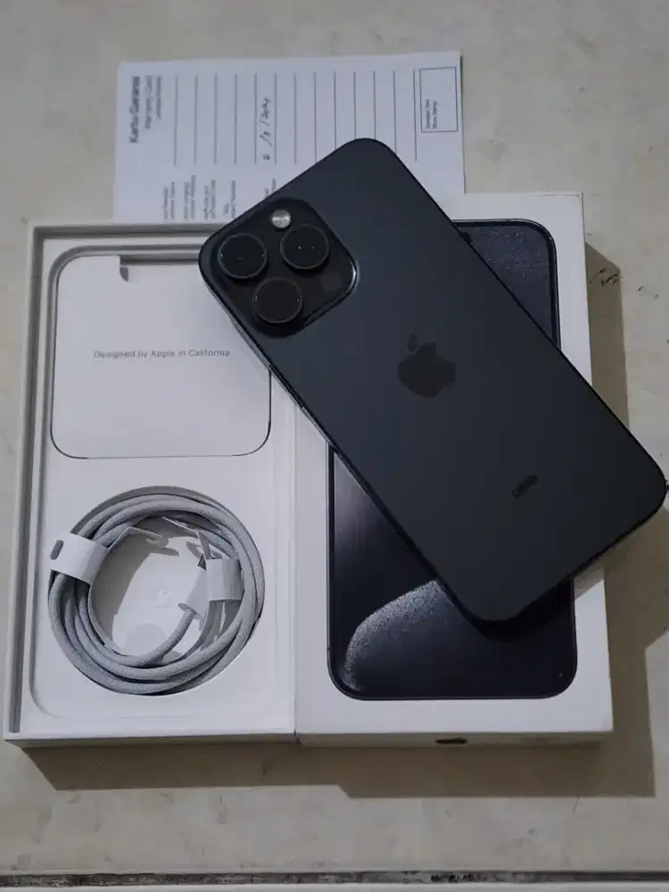 I Phone 15 Pro Max 256Gb IBOX, warna Black, 99,9% Mulus (BH: 86%)