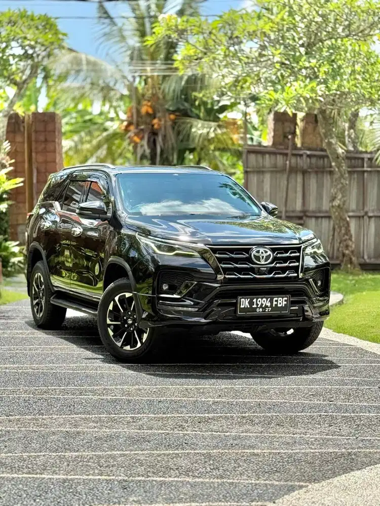 Toyota Fortuner VRZ TR 2022 AT