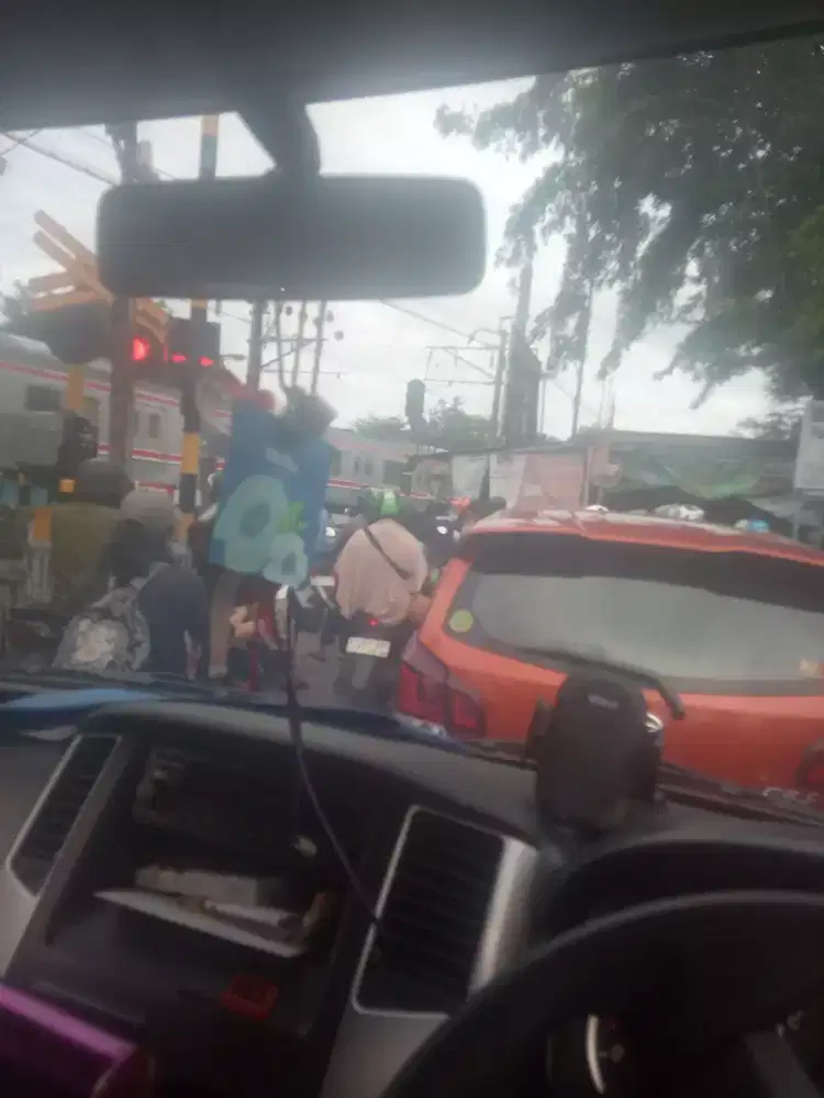 Cari pekerjaan freelance driver SIM b1umum