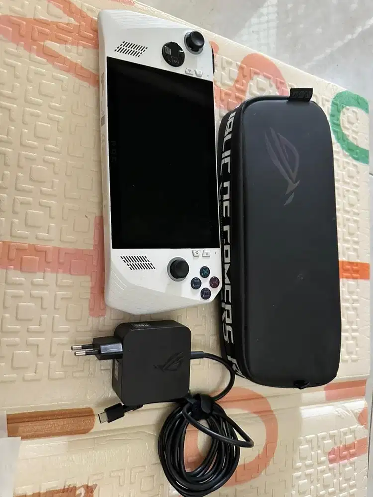 Dijual ASUS ROG Allly 512 (bekas) Tahun produksi 2023