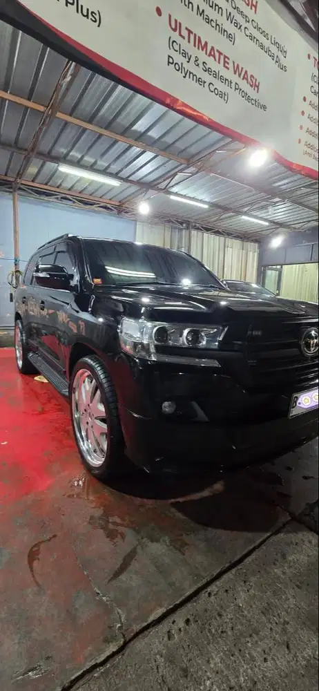 Toyota Land Cruiser 4.5 VXR Hitam 2009 Black 2010 2008 dijual Cepat Bu