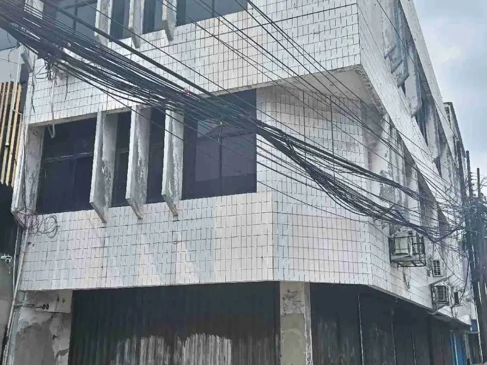 Ruko usaha Hoek strategis 4 gandeng 3,5 lantai row jalan 8 mobil dijual Cideng Raya Jakarta Pusat