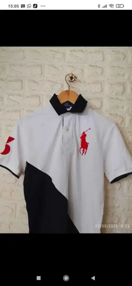 Kaos polo bekas tutup toko kondisi masih ok