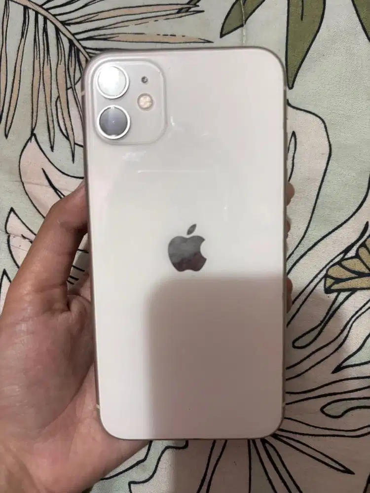 jual iphone 11 white